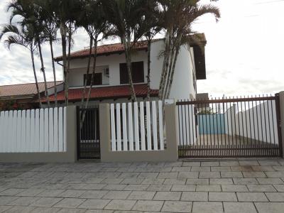 CASA PADRÃO EM GUARATUBA CASA PADRÃO EM GUARATUBA