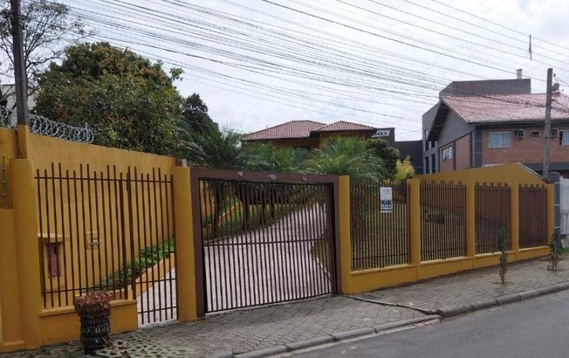 sobrados para comprar em curitiba portao