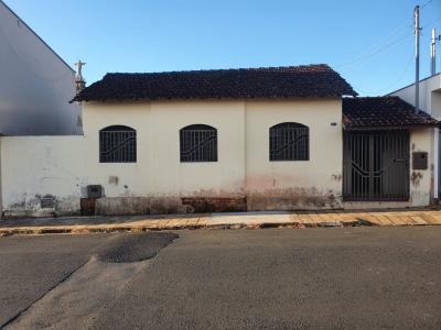 CASA PADRÃO EM OURO FINO