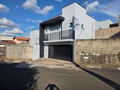 CASA PADRÃO EM OURO FINO