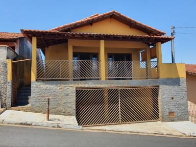 CASA PADRÃO EM OURO FINO